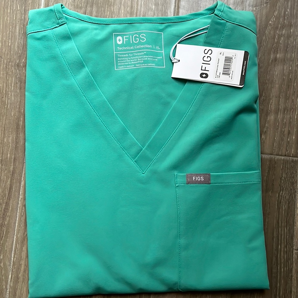 Figs Women’s Surgical Green Catarina - One Pocket Scrub Top